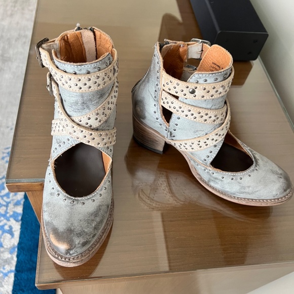 Freebird- Saphire Bootie in Ice Multi - Picture 7 of 9